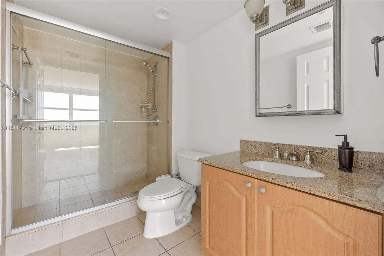 THE FLORIDIAN CONDO - Residential Lease