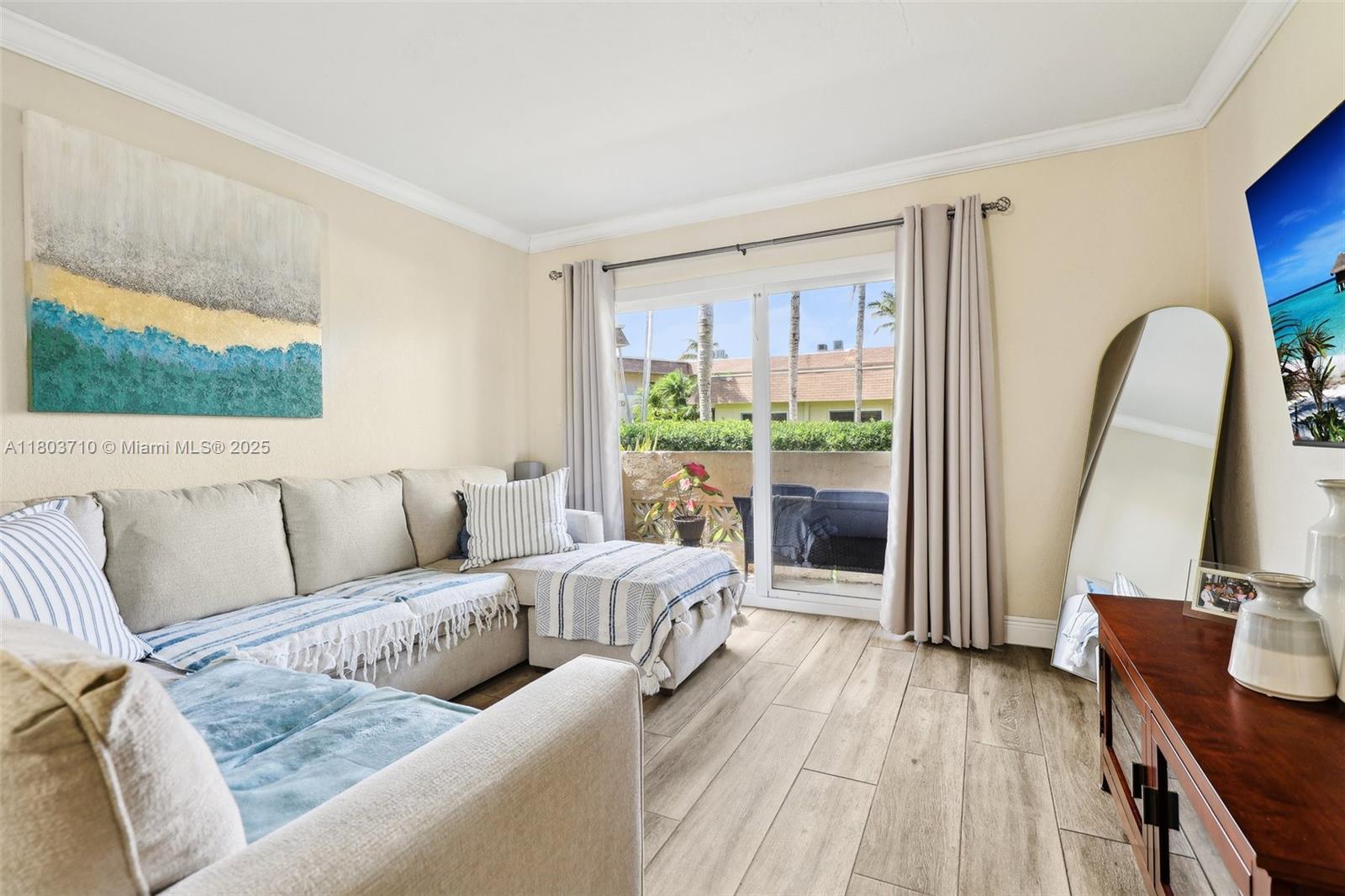 Property for Sale at 14500 Sw 88th Ave 104, Palmetto Bay, Miami-Dade County, Florida - Bedrooms: 2 
Bathrooms: 2  - $310,000
