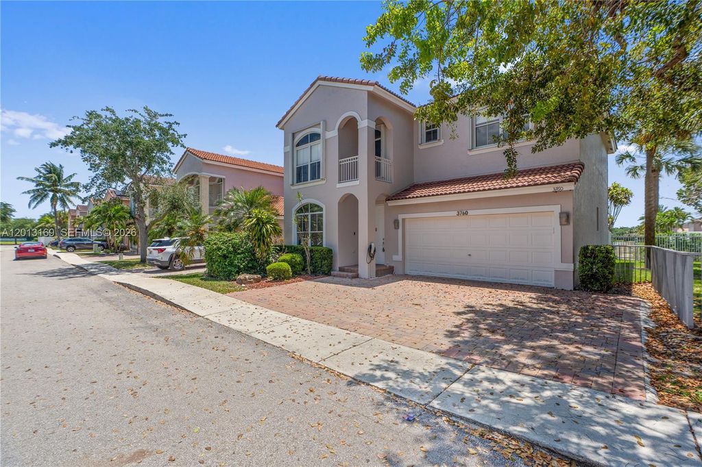 Photo of 3760 SW 51st St, Hollywood, FL 33312 (MLS # A12013169)