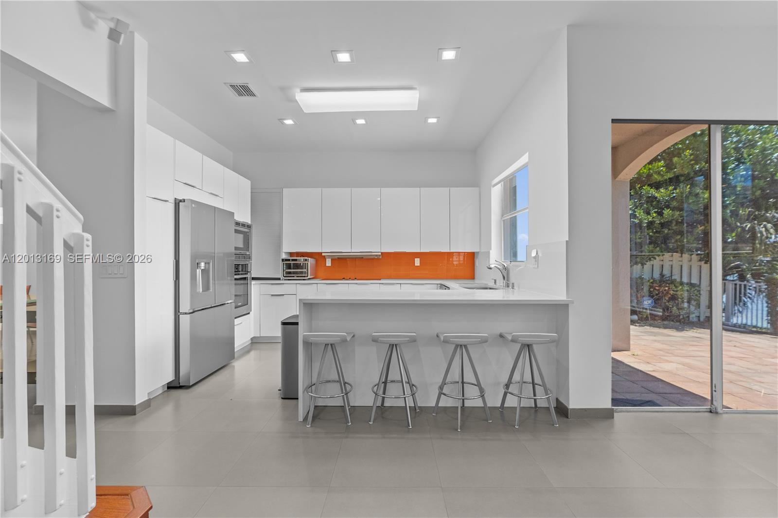MAPLE RIDGE - Residential