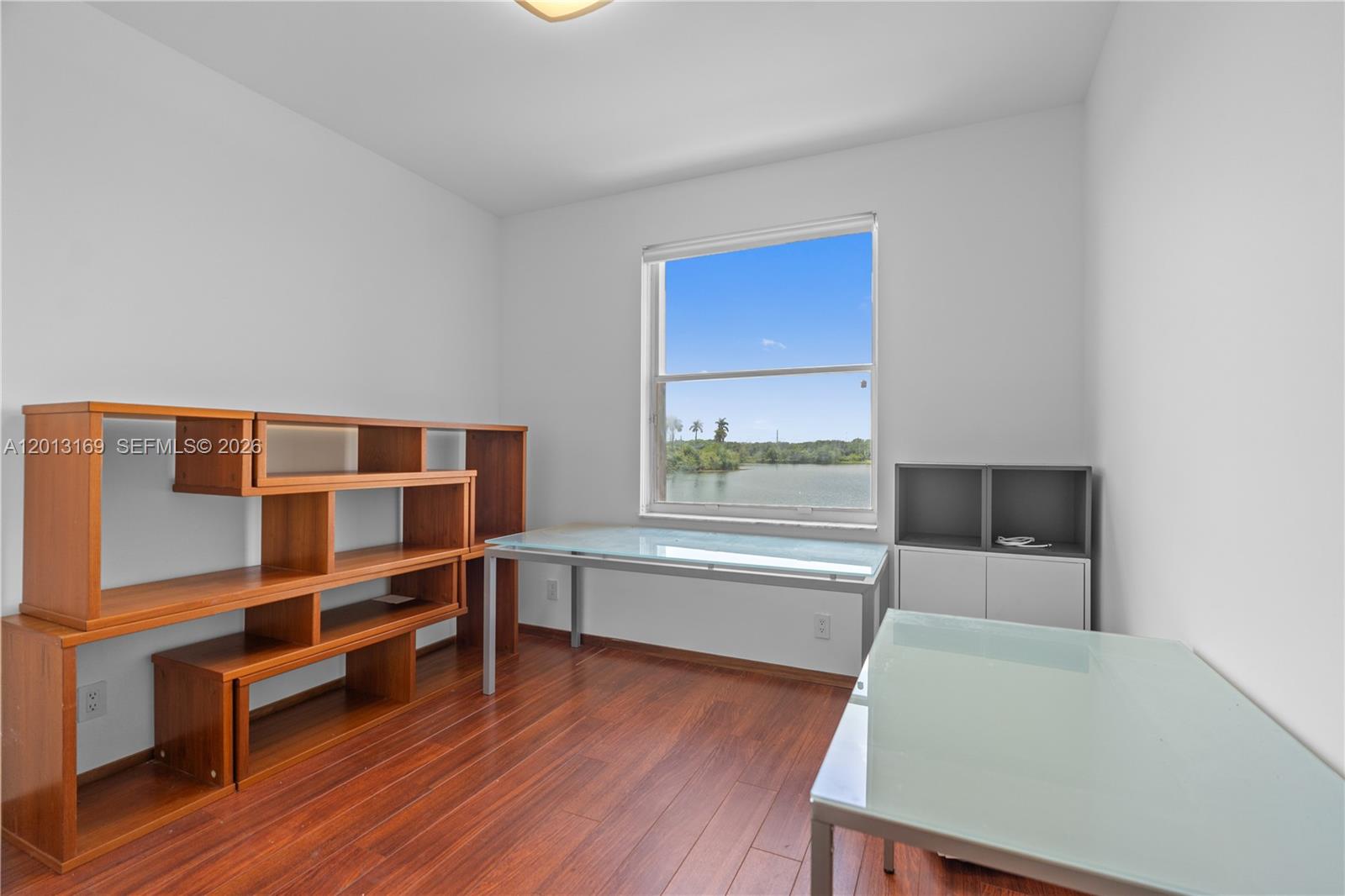 MAPLE RIDGE - Residential