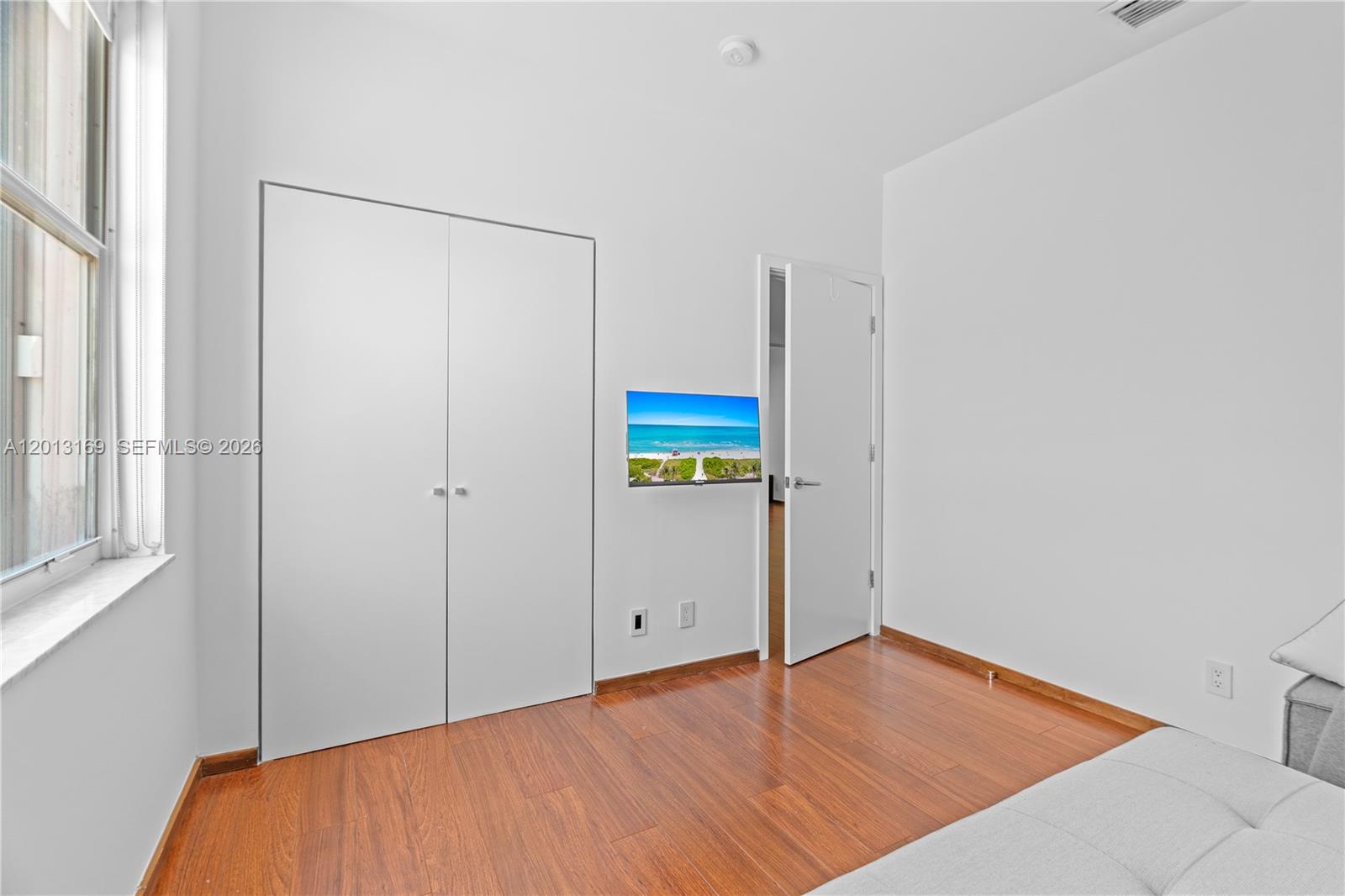 MAPLE RIDGE - Residential