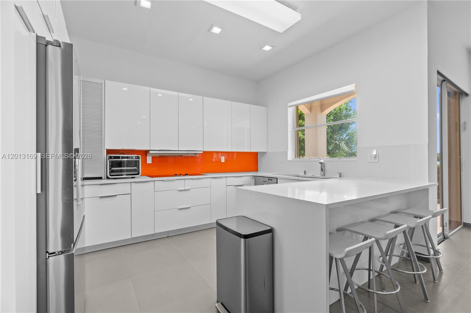 MAPLE RIDGE - Residential