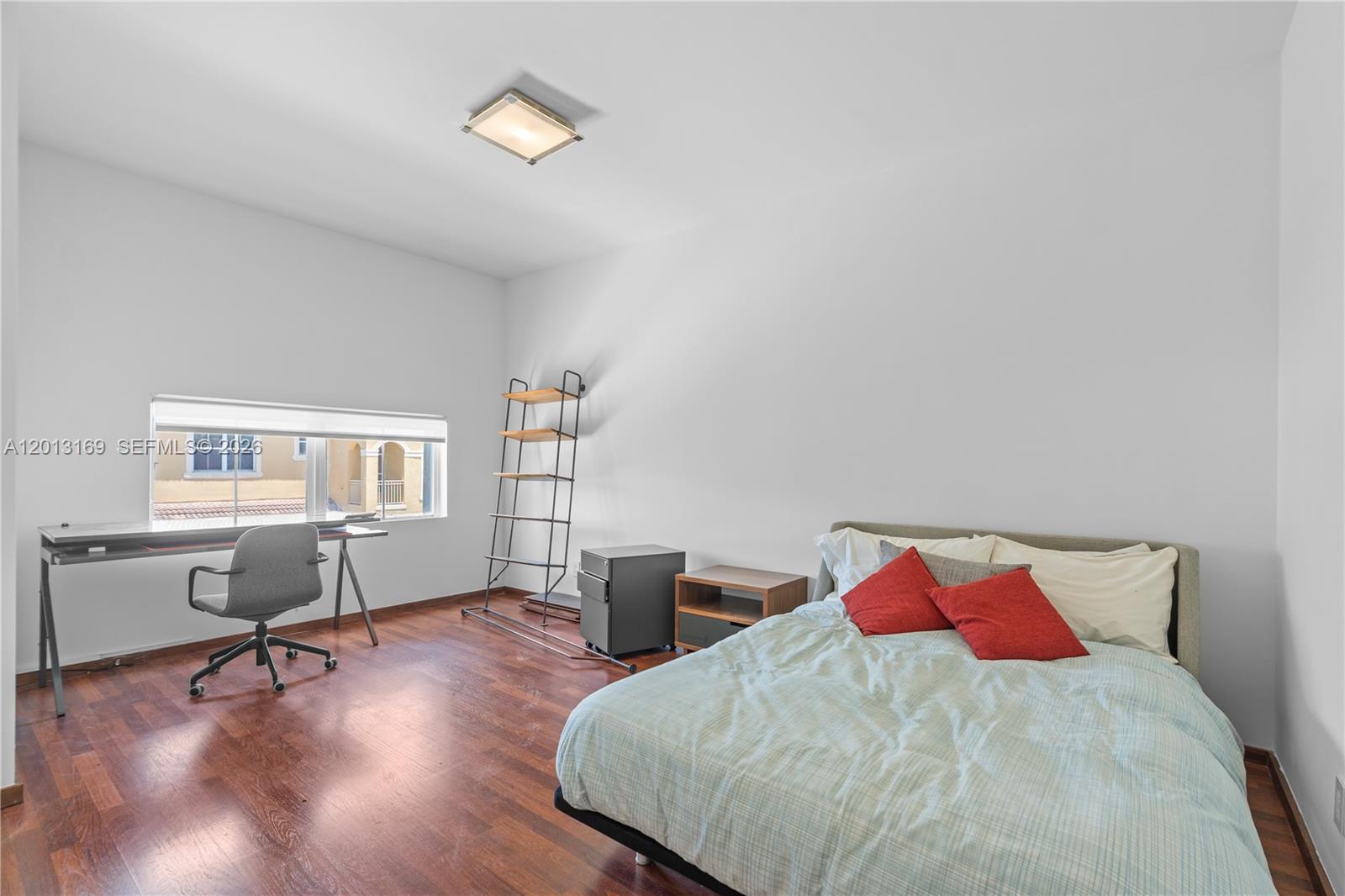 MAPLE RIDGE - Residential