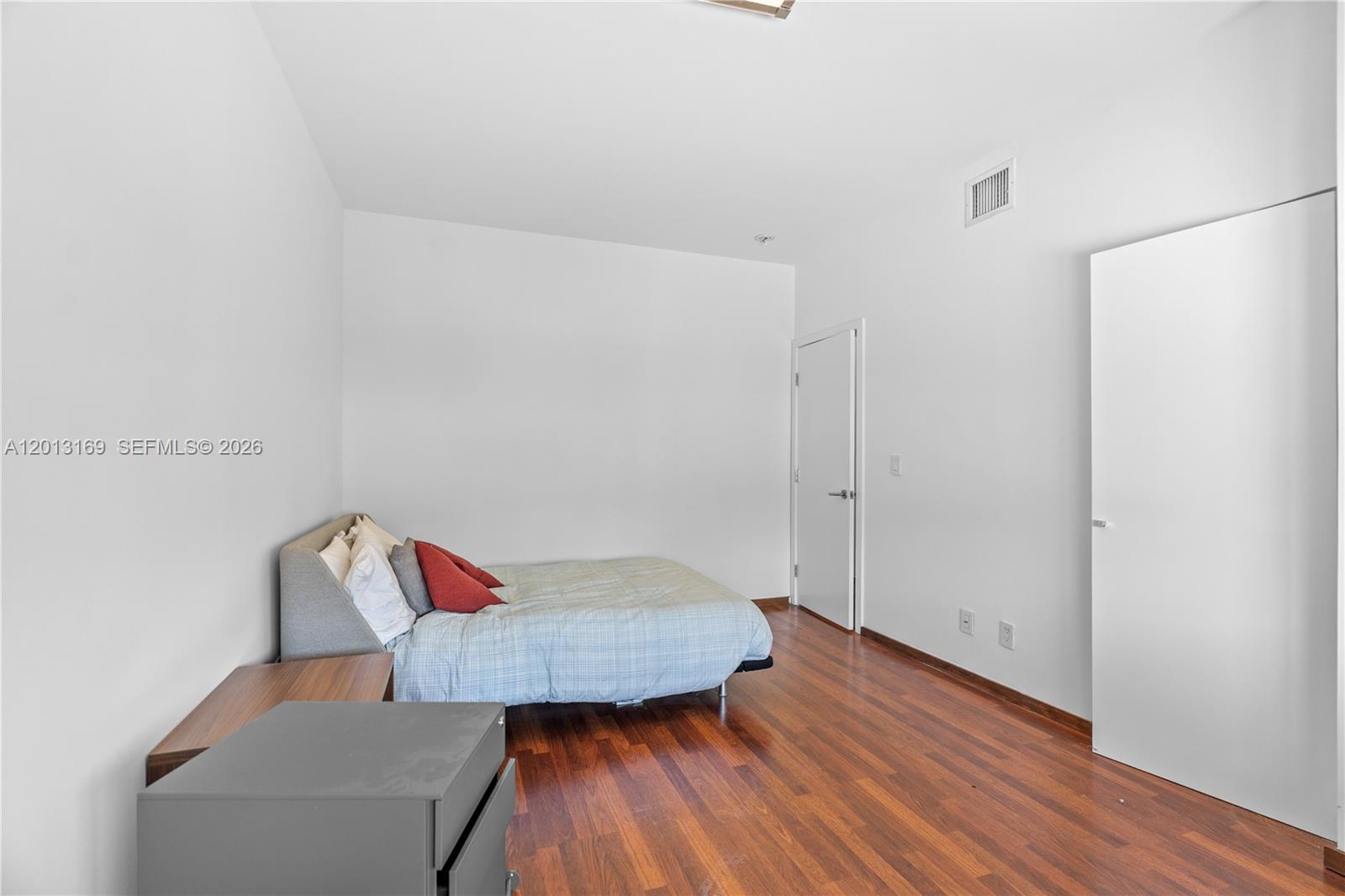 MAPLE RIDGE - Residential