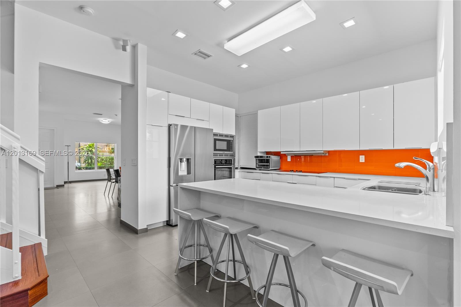 MAPLE RIDGE - Residential