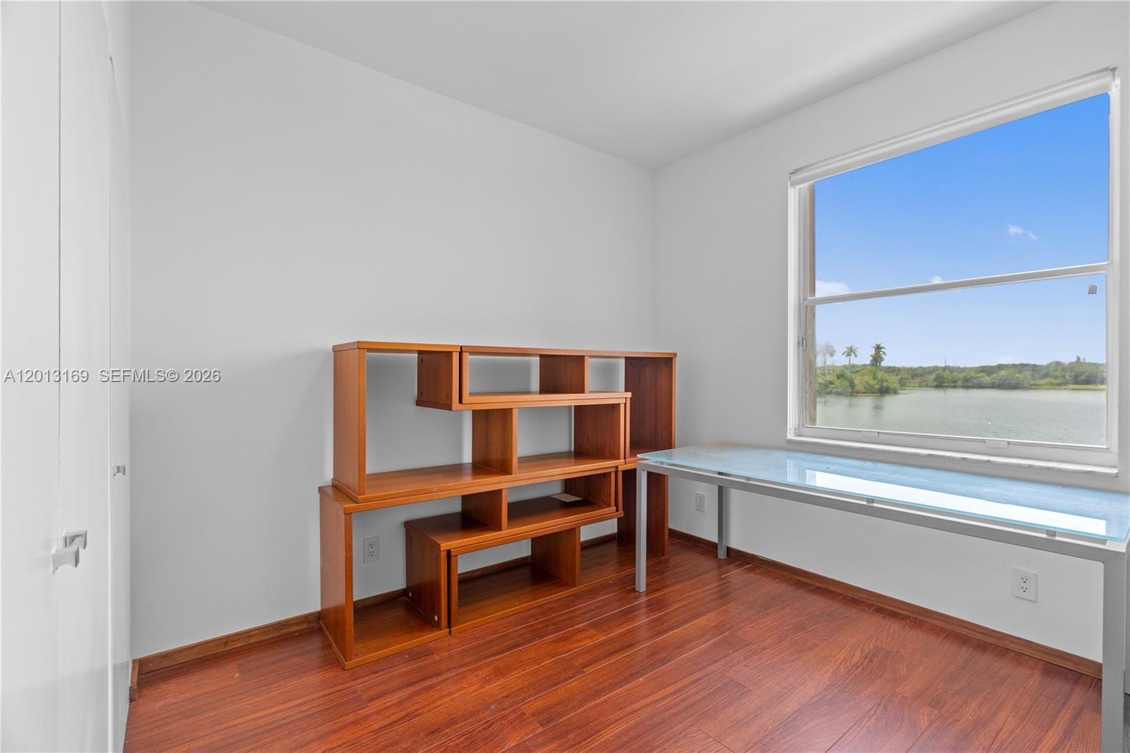 MAPLE RIDGE - Residential
