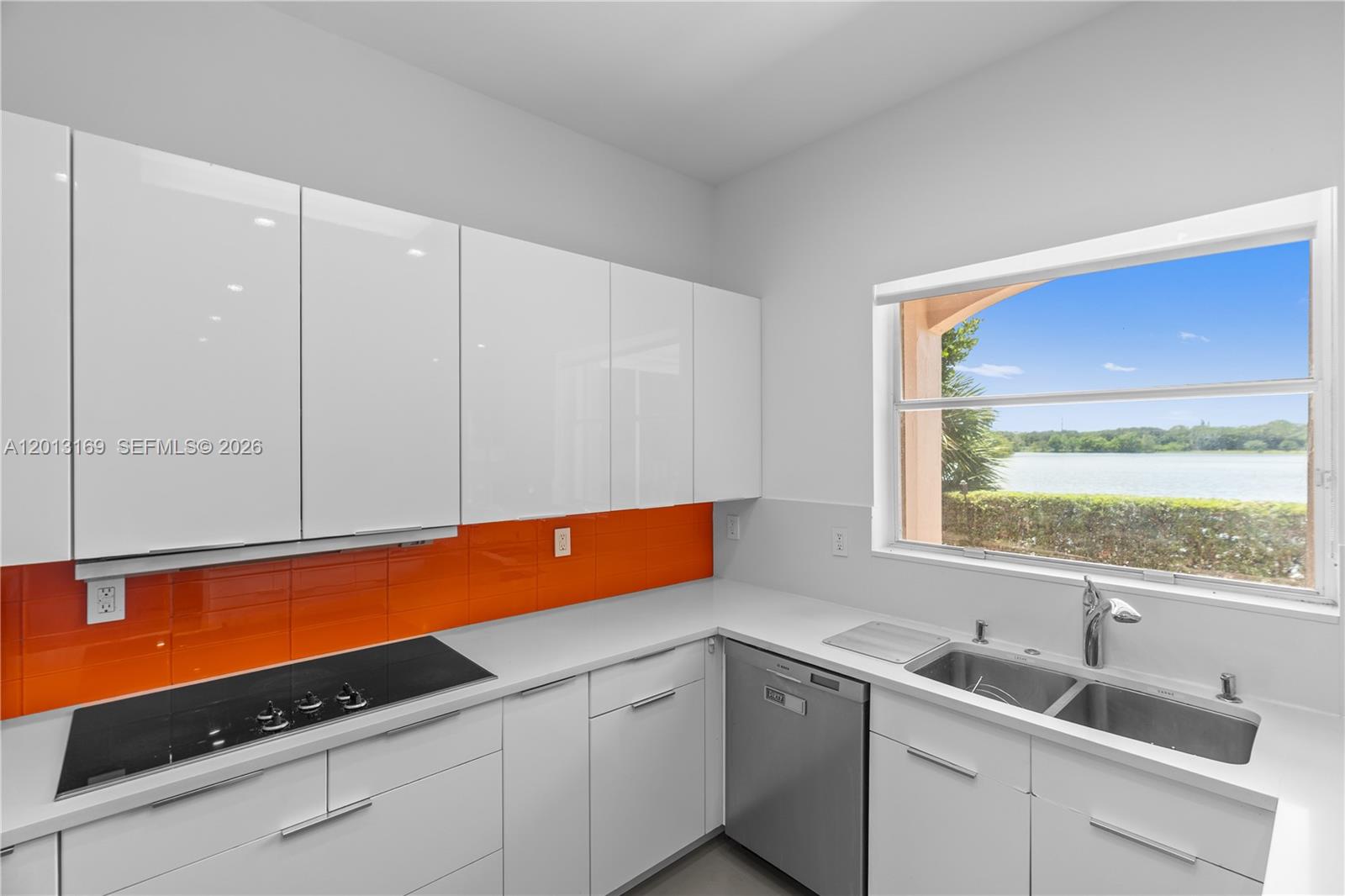 MAPLE RIDGE - Residential