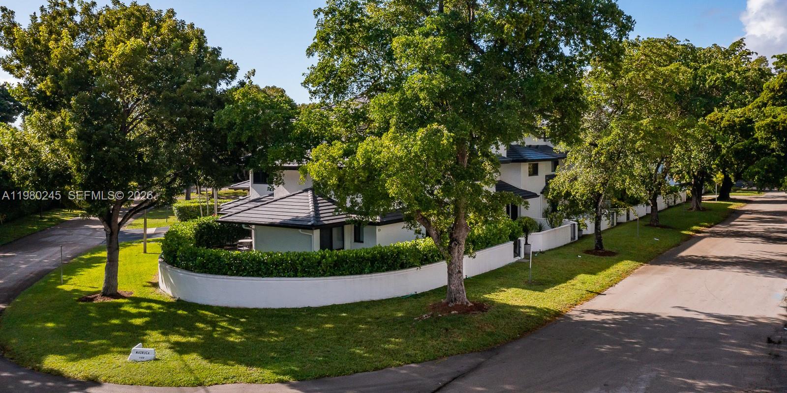 GABLES SOUTH CONDO - Residential