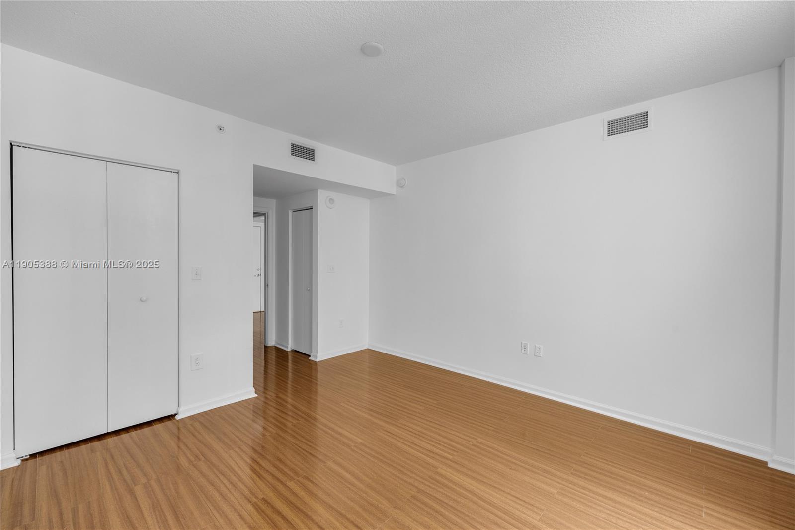 VENTURE AT AVENTURA EAST - Residential