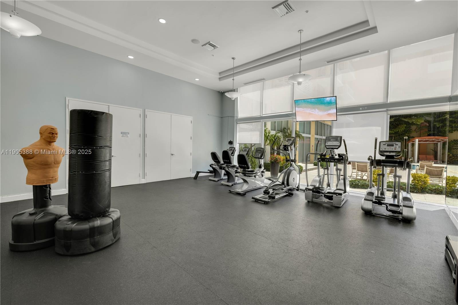 VENTURE AT AVENTURA EAST - Residential