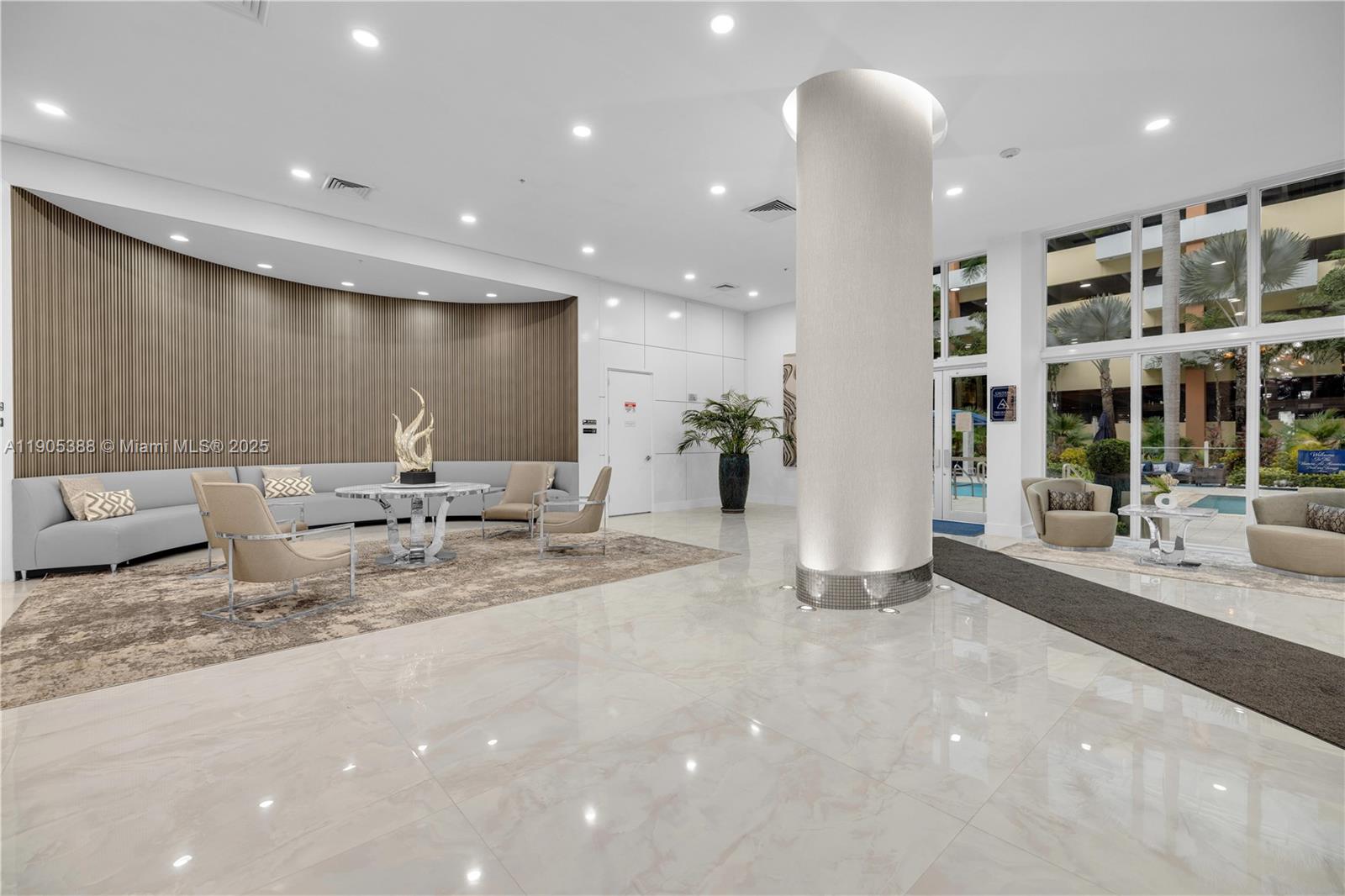 VENTURE AT AVENTURA EAST - Residential