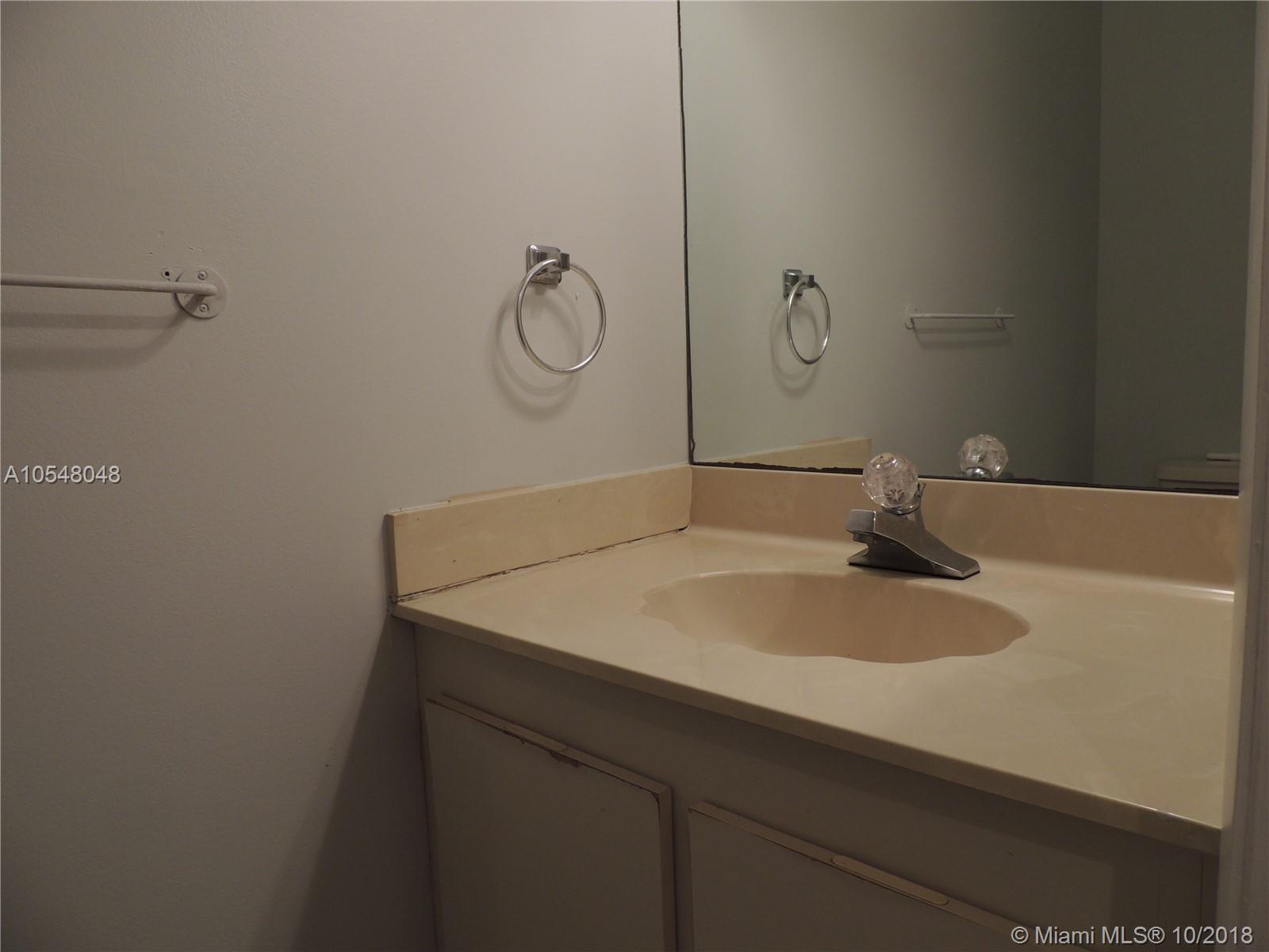 PEMBROKE POINTE SEC TWO - Residential Lease