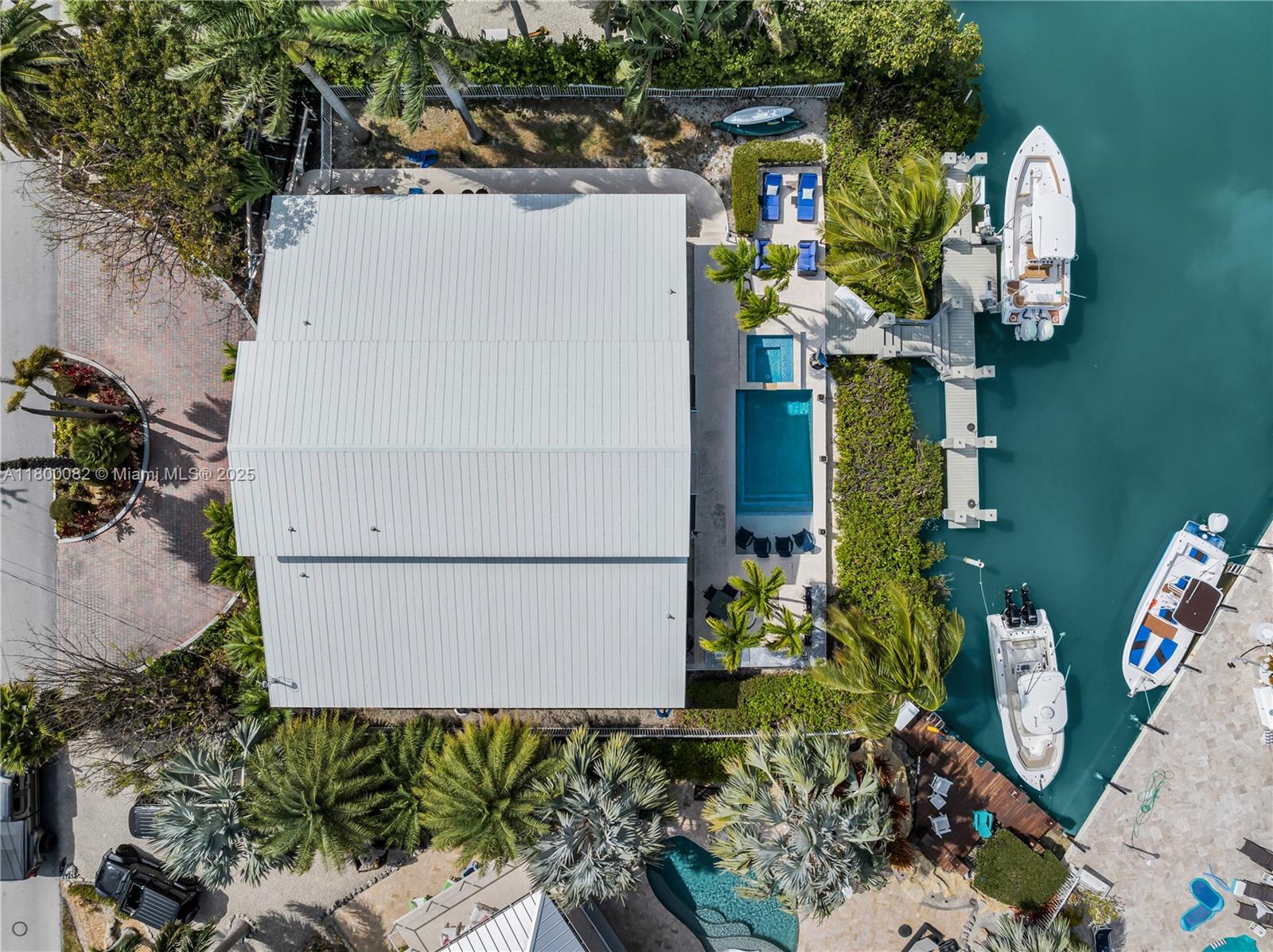 1220 Coury Dr