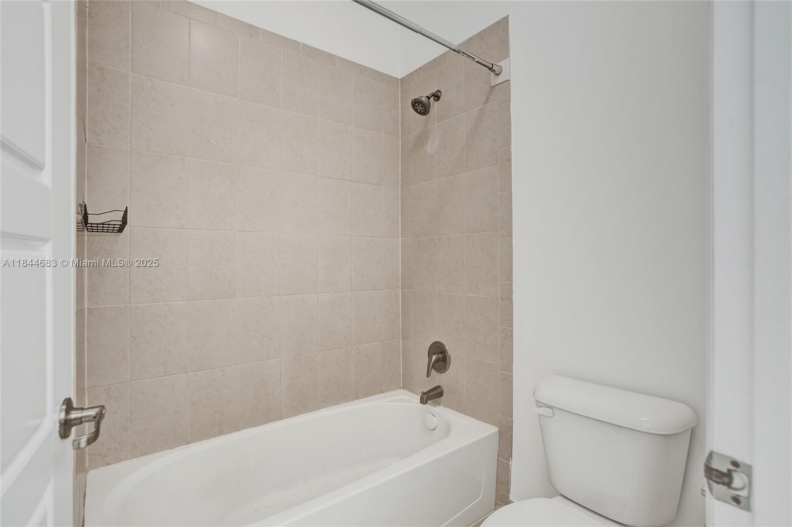 CHAMPION LAKES - Residential