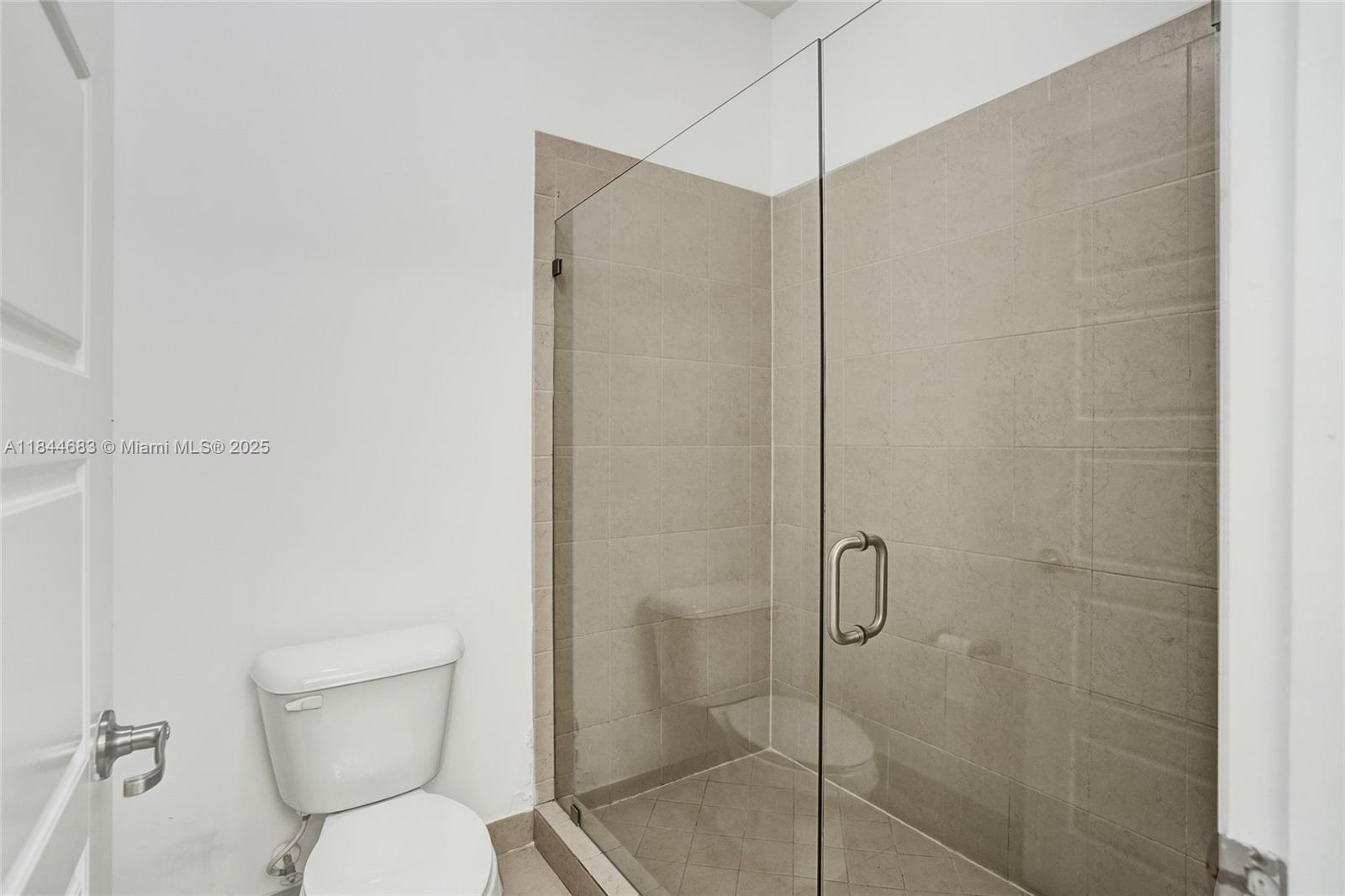 CHAMPION LAKES - Residential