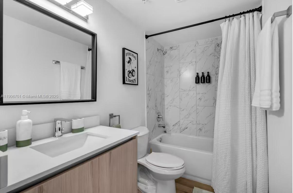 LAWRENCE ESTATE LAND CO - Residential Lease