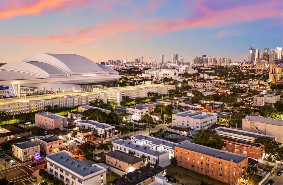 LAWRENCE ESTATE LAND CO - Residential Lease