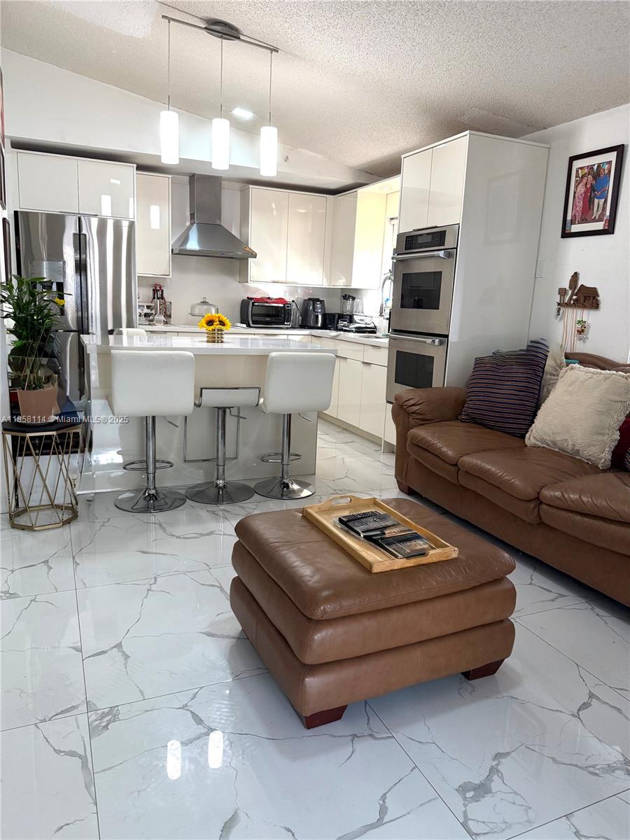 MENES SUB - Residential