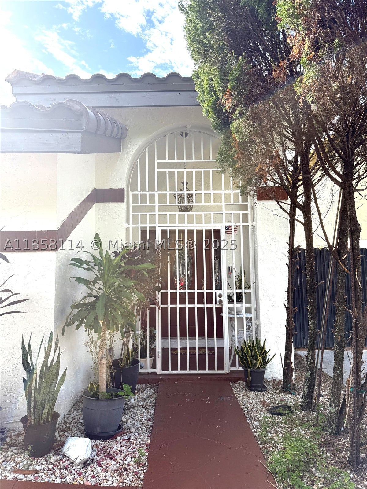 11266 SW 33rd St, Miami FL 33165