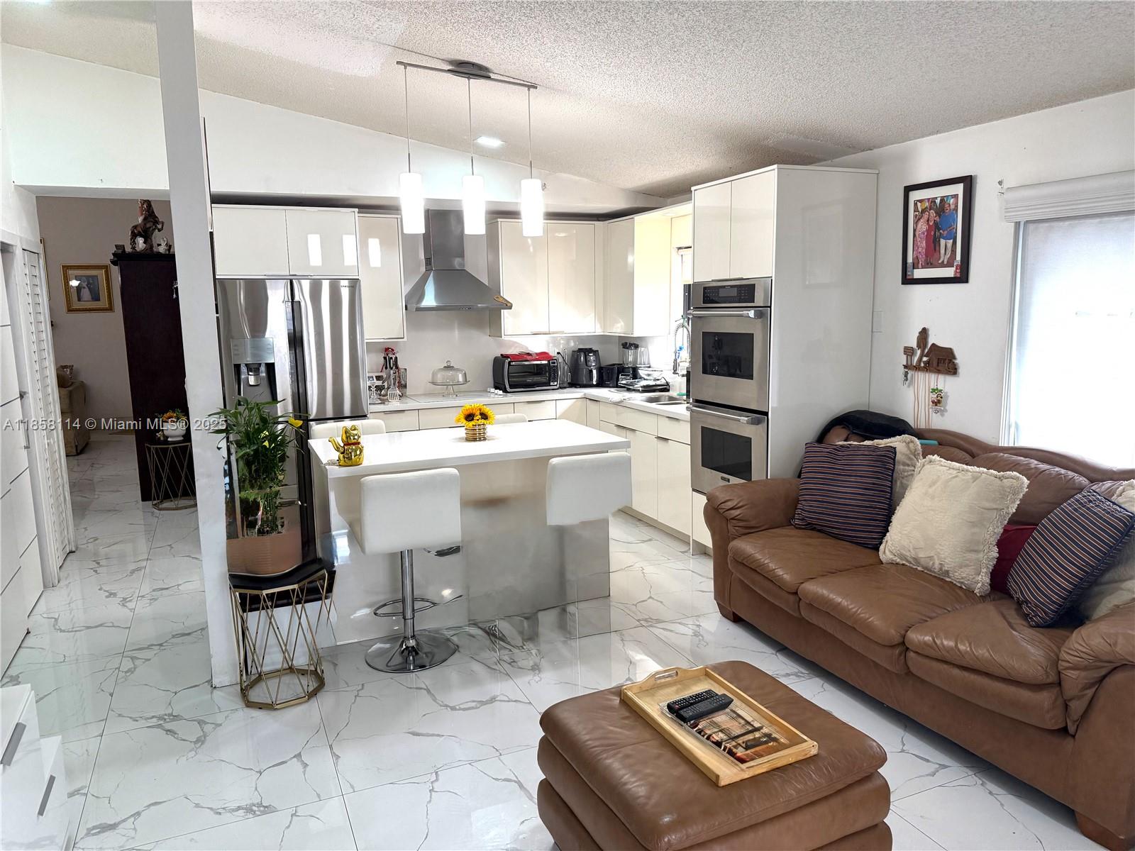 MENES SUB - Residential