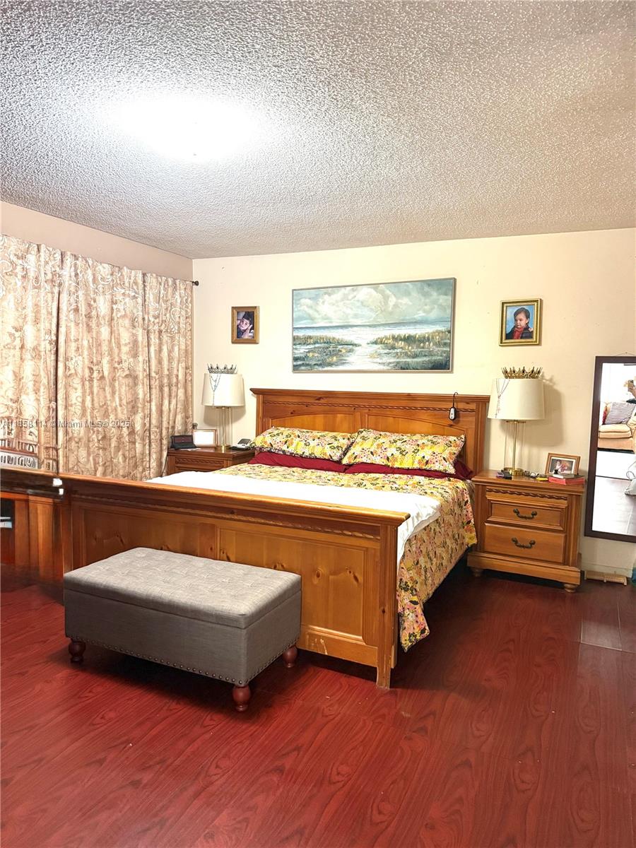 MENES SUB - Residential