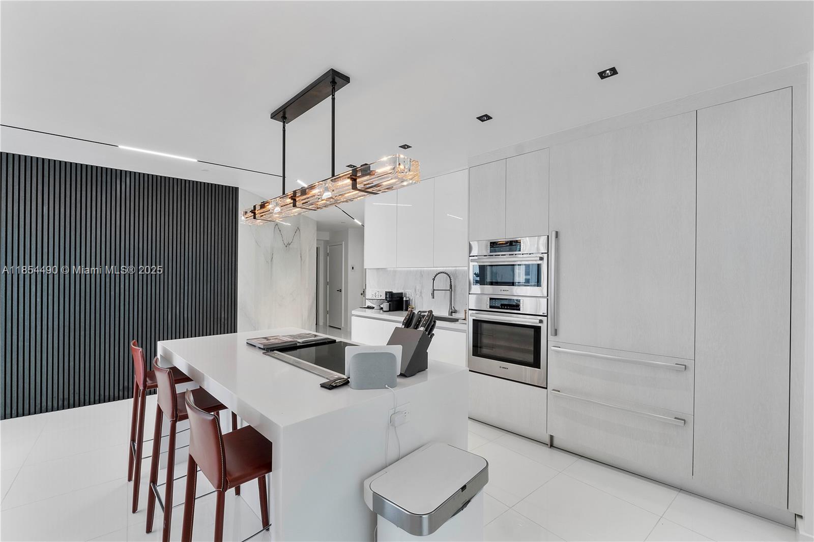 851 NE 1st Ave 2203
