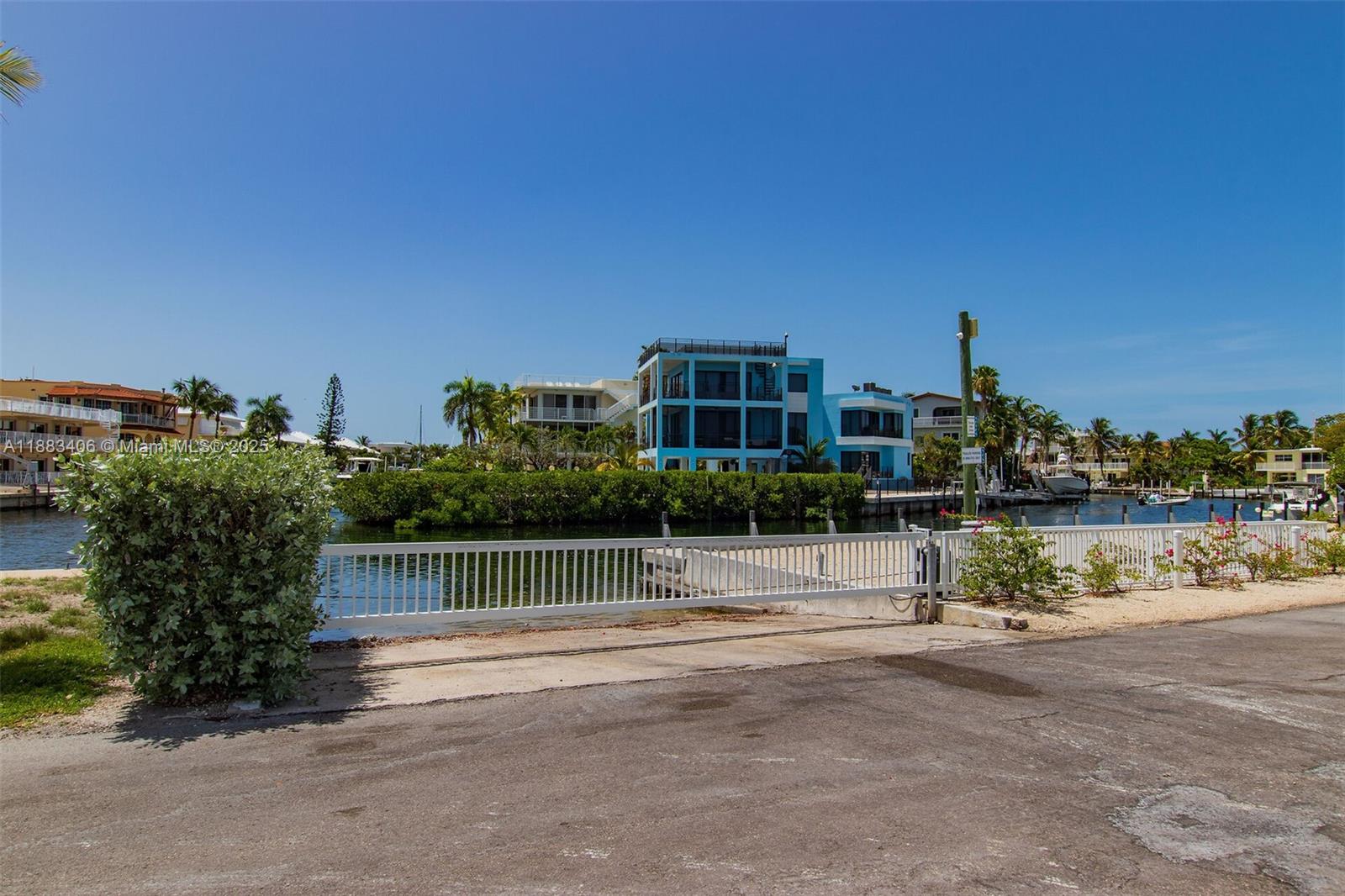 PORT ANTIGUA PLAT NO 3 & - Residential