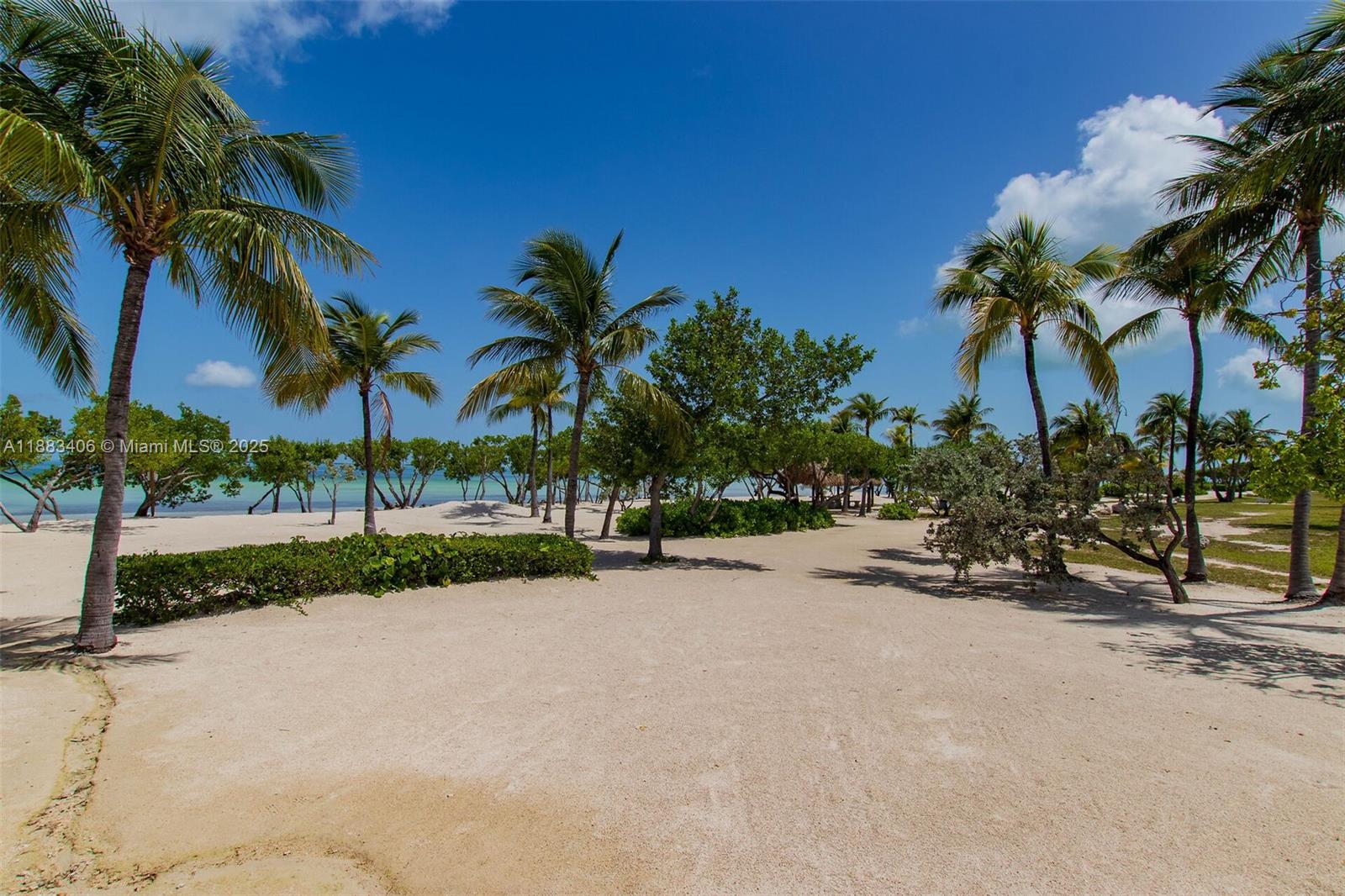 PORT ANTIGUA PLAT NO 3 & - Residential