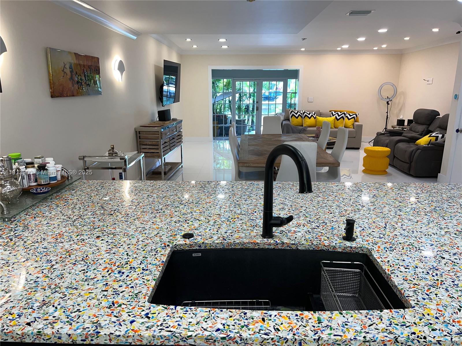 BEACH CLUB VILLAS CONDO - Residential Lease