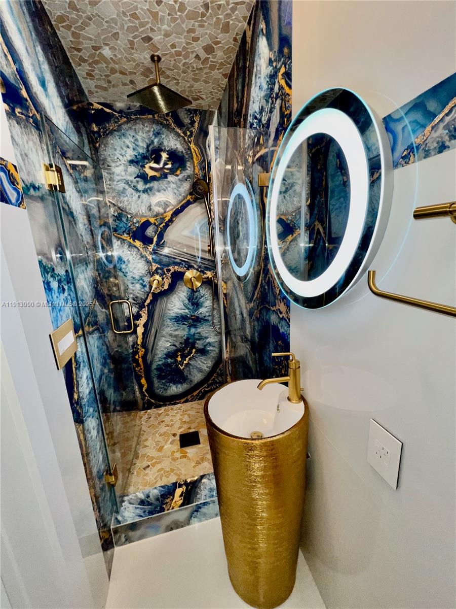 BEACH CLUB VILLAS CONDO - Residential Lease