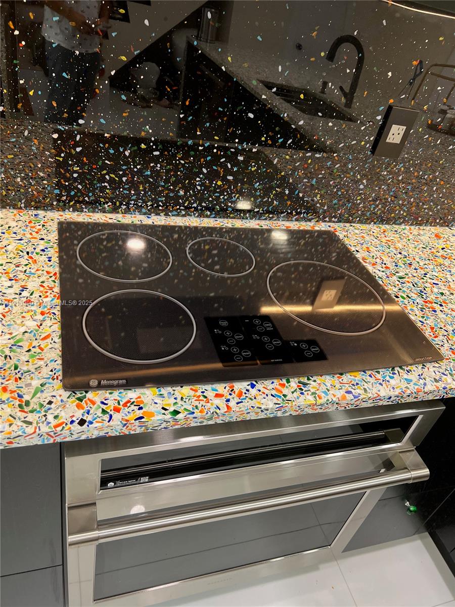 BEACH CLUB VILLAS CONDO - Residential Lease