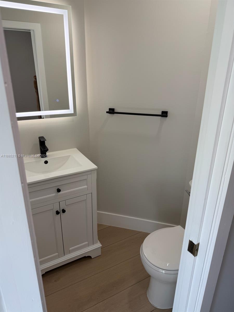 LAUDERDALE CITY CENTER - Residential Lease