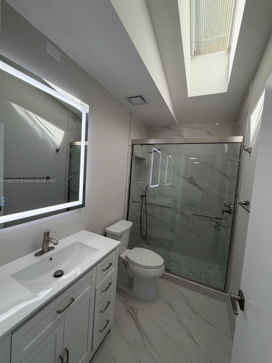 LAUDERDALE CITY CENTER - Residential Lease