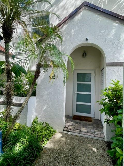 LAUDERDALE CITY CENTER - Residential Lease