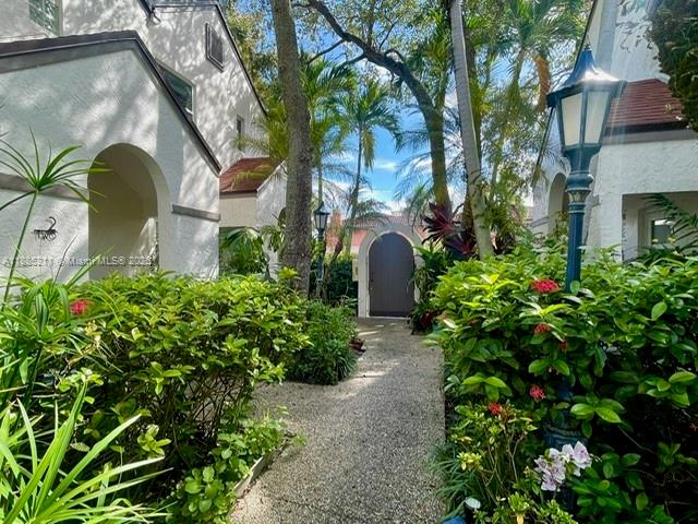 LAUDERDALE CITY CENTER - Residential Lease