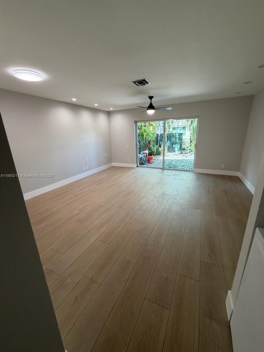 LAUDERDALE CITY CENTER - Residential Lease