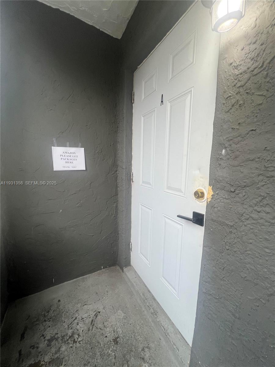 BRICKELL RIVERVIEW - Residential Lease