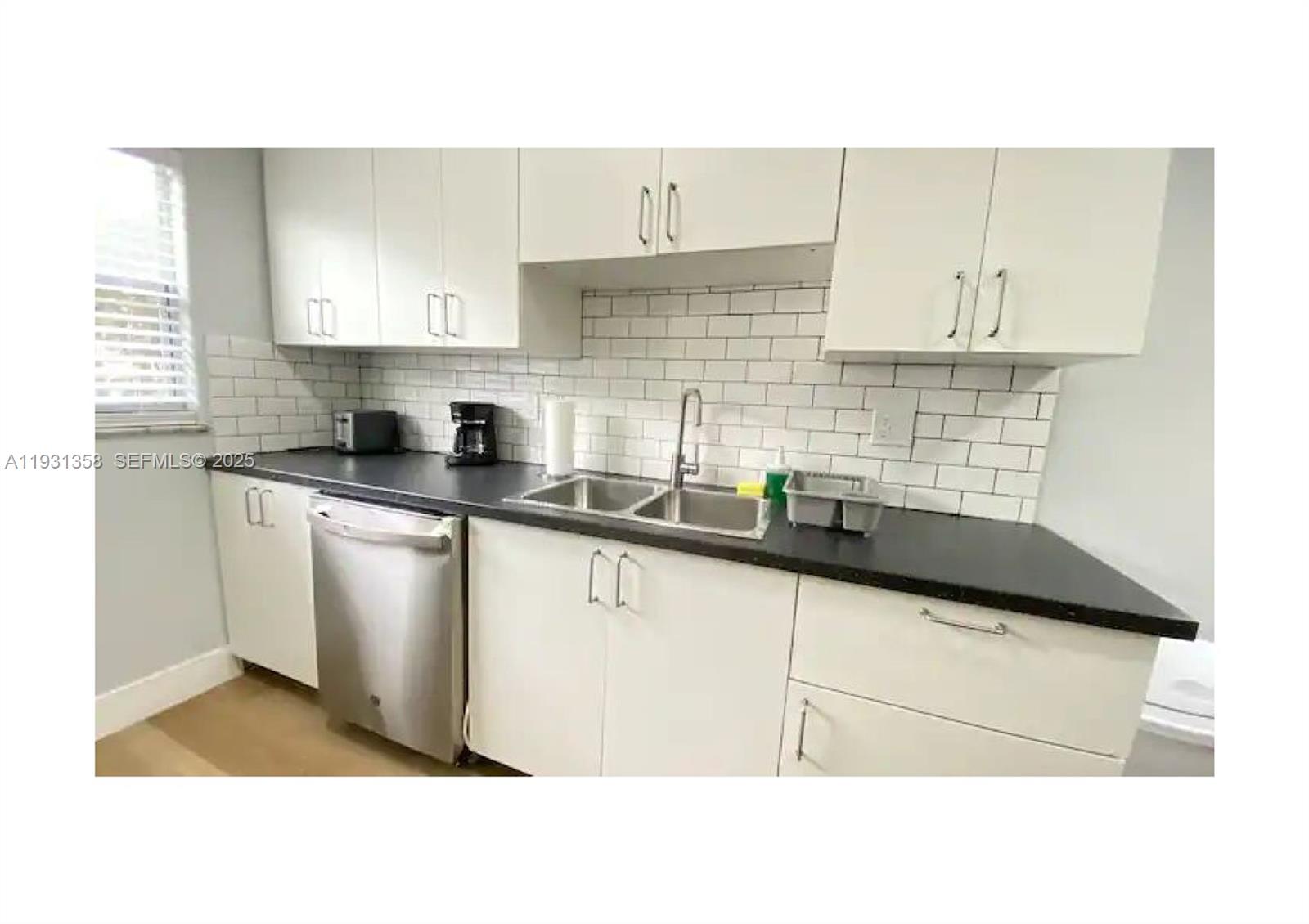 BRICKELL RIVERVIEW - Residential Lease