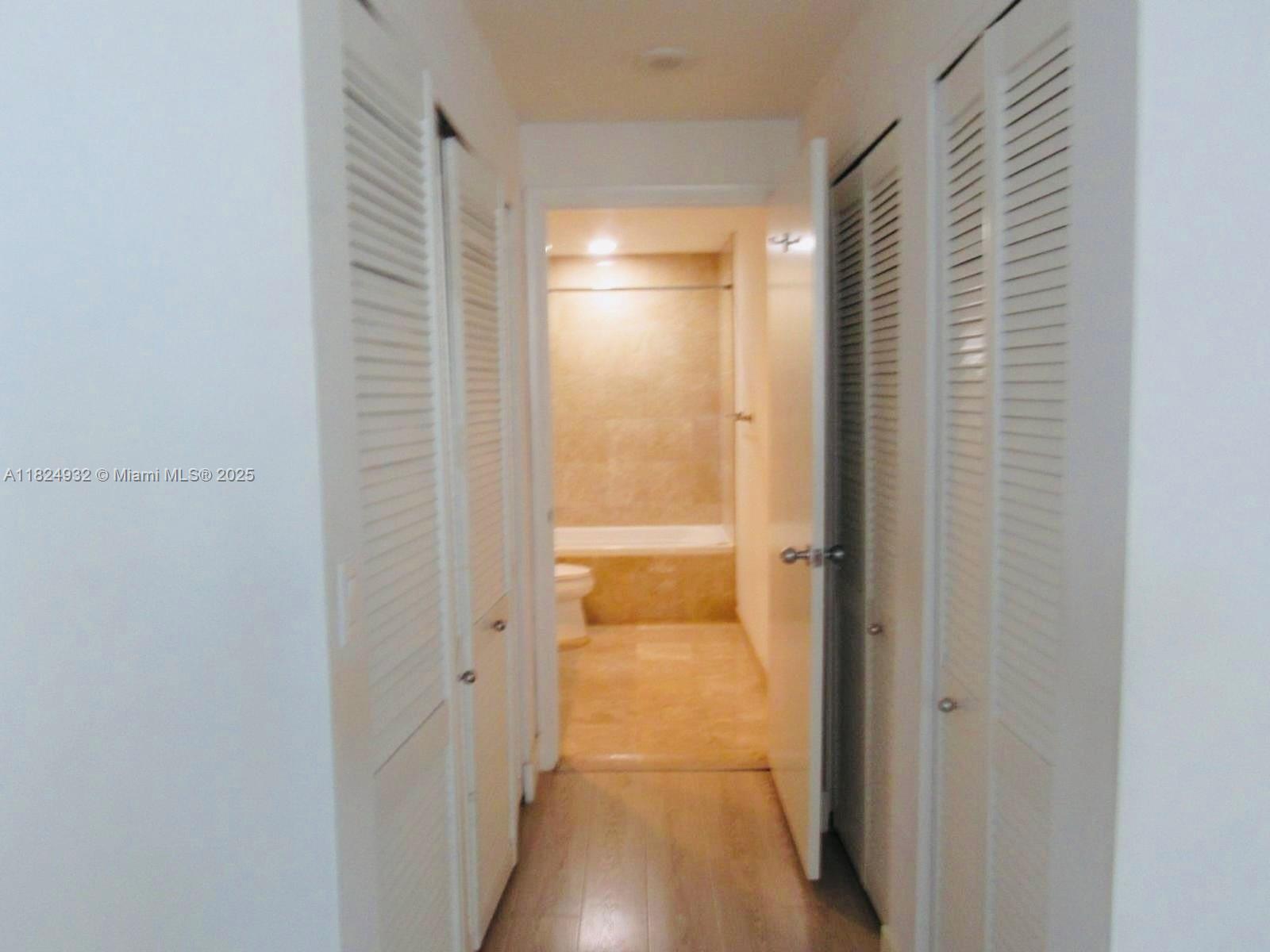 COURTS BRICKELL KEY CONDO - Residential