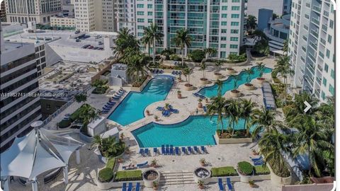 253 NE 2nd St 2306 Miami FL 33132