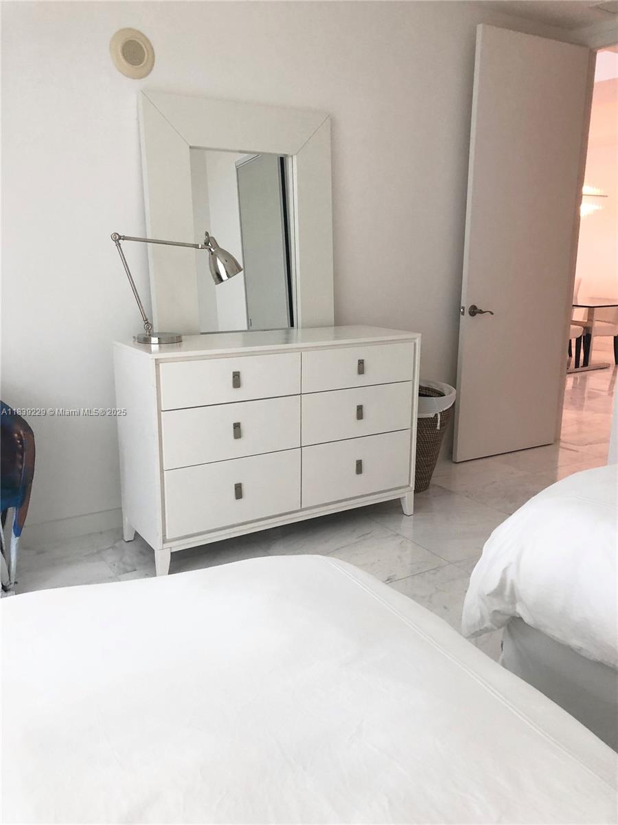 TDR TOWER III CONDO - Residential Lease