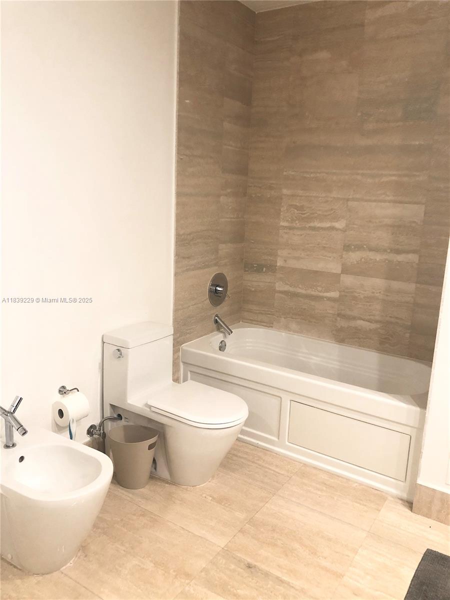 TDR TOWER III CONDO - Residential Lease