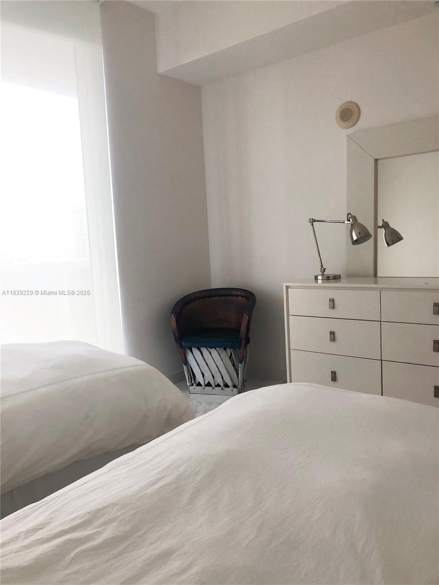 TDR TOWER III CONDO - Residential Lease