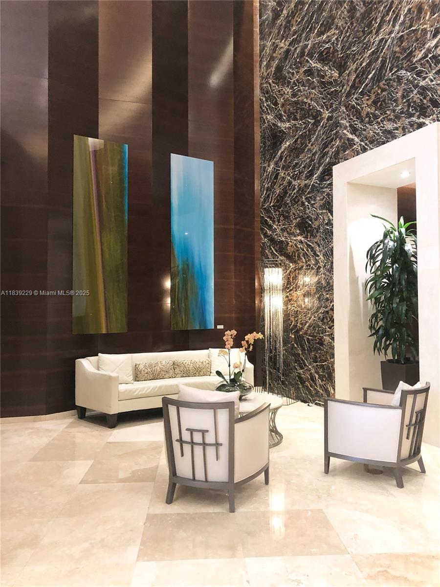 TDR TOWER III CONDO - Residential Lease