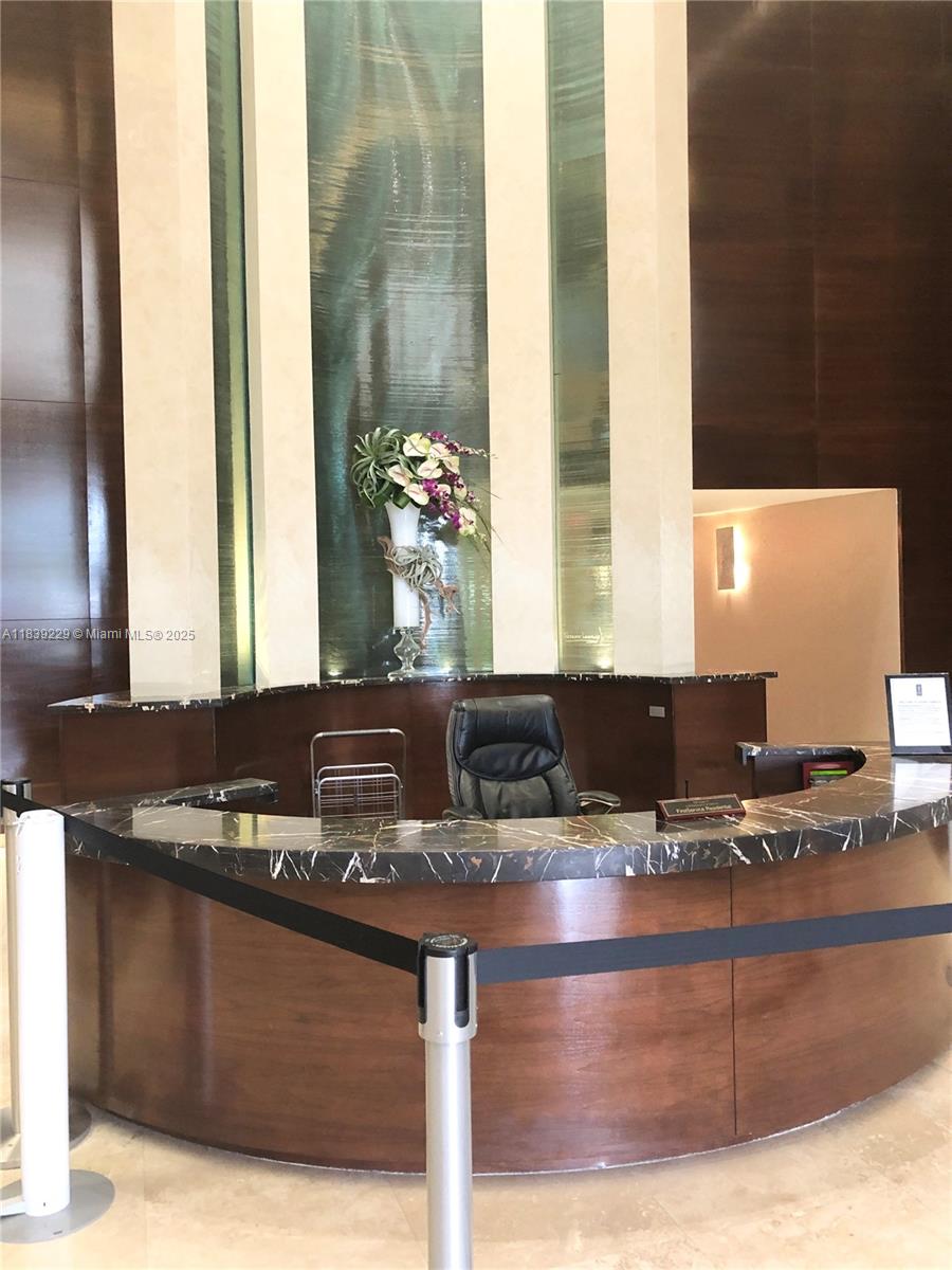 TDR TOWER III CONDO - Residential Lease