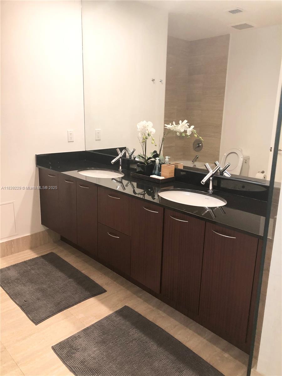 TDR TOWER III CONDO - Residential Lease