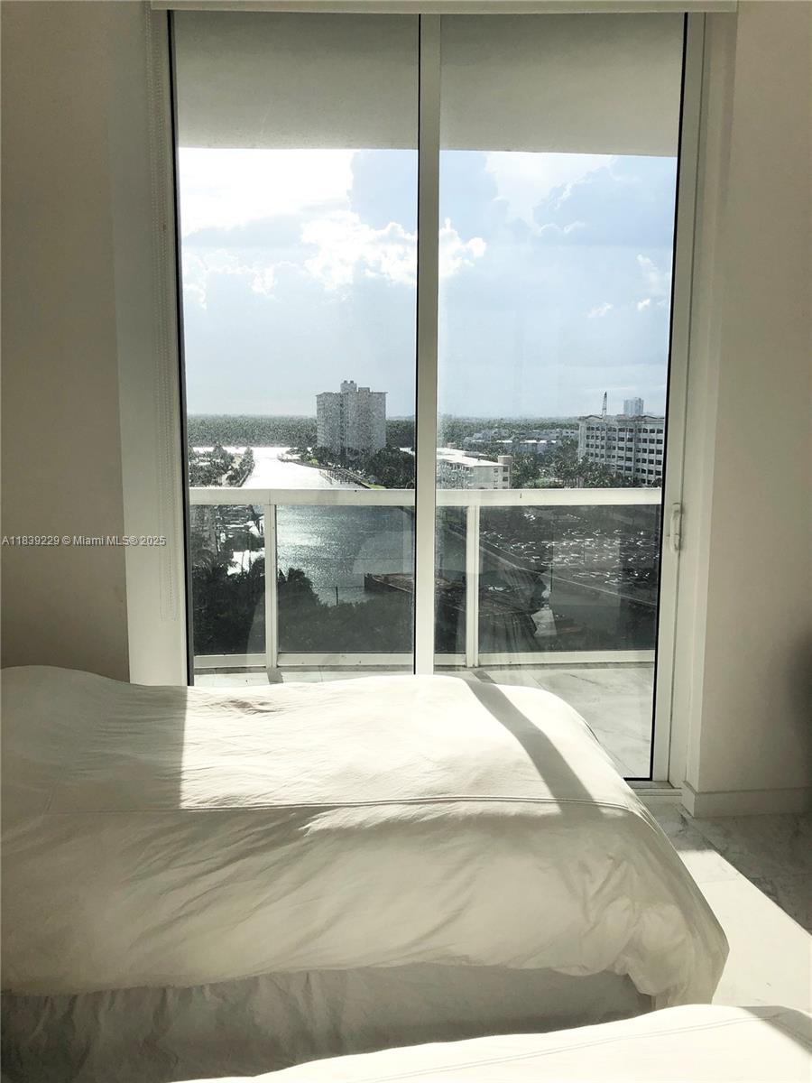 TDR TOWER III CONDO - Residential Lease