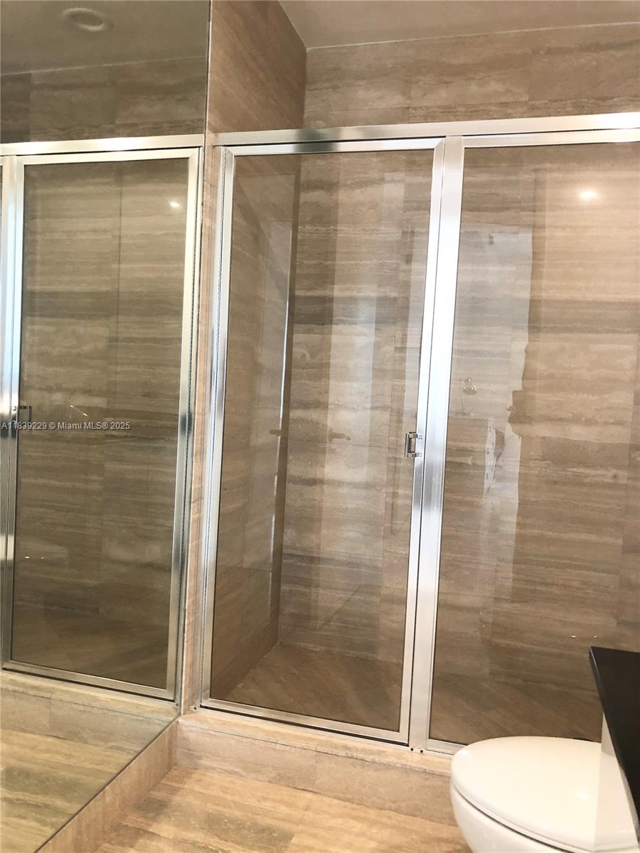 TDR TOWER III CONDO - Residential Lease