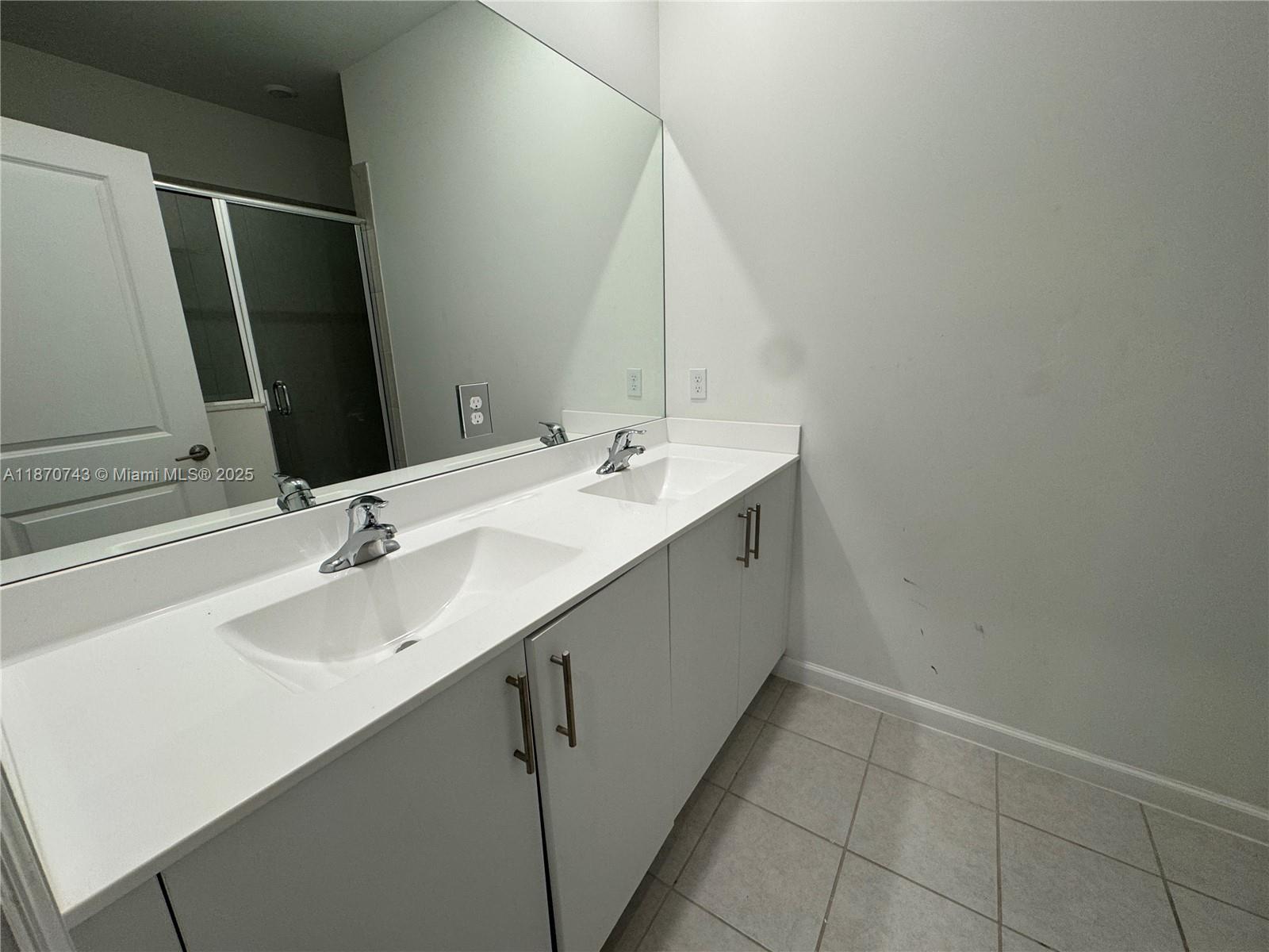 SUNSET PINES - Residential Lease